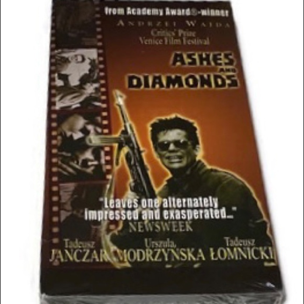 ASHES & DIAMONDS VHS Polish War Drama B/W English